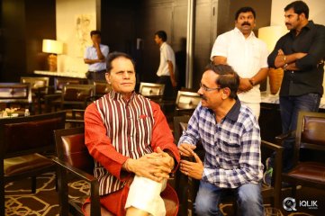 TSR Felicitates Gautamiputra Satakarni Team